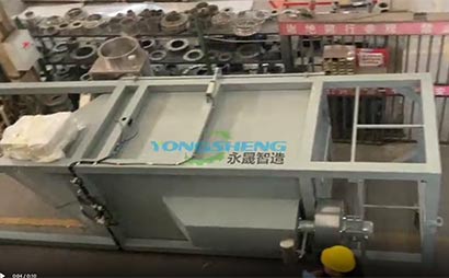 2臺噸袋拆包機廣西方向發貨