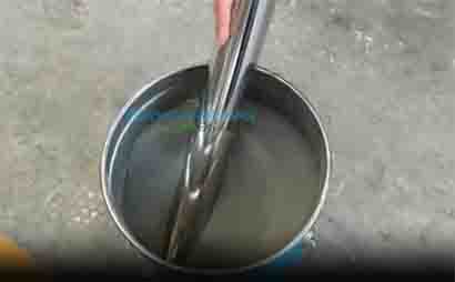 細粉通過真空上料機輸送到超聲波搖擺篩分選